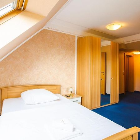 Hotel Altstadt Wassenberg Bagian luar foto