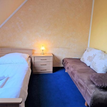 Hotel Altstadt Wassenberg Bagian luar foto