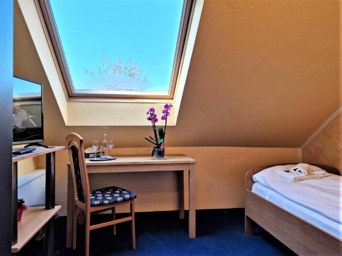 Hotel Altstadt Wassenberg Bagian luar foto